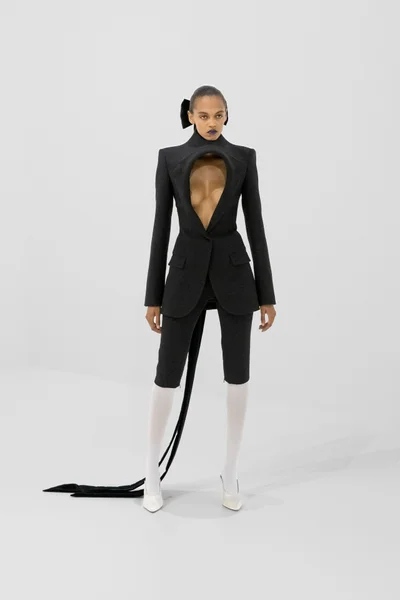 Look 3